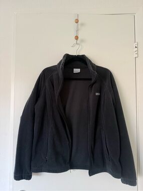 Columbia Women’s Black Full-Zip Fleece Jacket